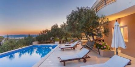 Voll ausgestattete Villa mit Grill, privatem Pool und Garten 