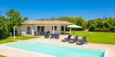 Familienorientierte Villa mit Grill, Garten und Terrasse 
