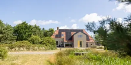 Voll ausgestattetes Ferienhaus mit Garten, Pool und Sauna