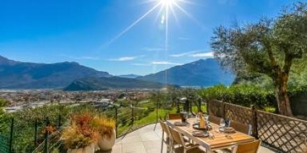 Wohnung mit Terrasse und Pool 
