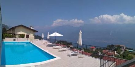 Ferienwohnung mit Pool, Garten und Terrasse