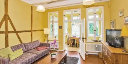 Familienfreundliches Apartment mit Pool und Garten 