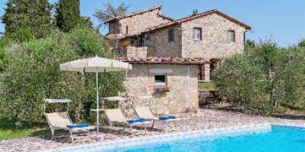 Villa mit privatem Pool, Garten und Terrasse