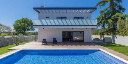 Familienorientiertes Ferienhaus mit Garten, Terrasse und Grill