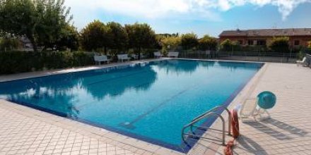 Familienfreundliches Apartment mit Garten, Pool und Terrasse 