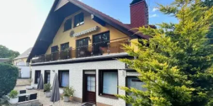 F-1106 Ferienhus Baabe FeWo 02: Terrasse und Gartennutzung, Sauna- u. Schwimmbadnutzung