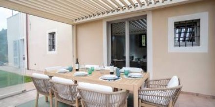 Villa mit privatem Pool, Garten und Terrasse 