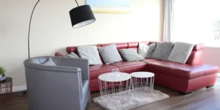 Schöne Ferienwohnung mit Sauna, Terrasse und Pool 