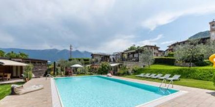 Studio mit Terrasse, Sauna und Pool 