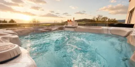Kinderfreundliche Villa mit privatem Pool, Whirlpool und Terrasse 