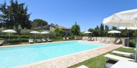 Voll ausgestattete Villa mit Garten, Grill und Pool 