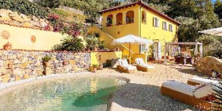 Ferienhaus mit Garten, Grill und Terrasse