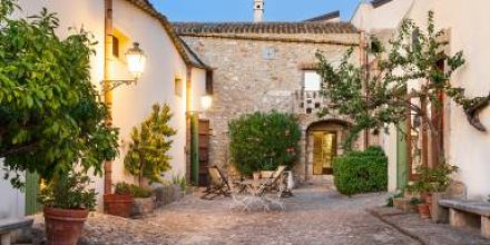 Wohnung mit Garten, Pool und Terrasse