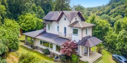 Il Gioiellino: Lake Maggiore Villa with Inside Pool and Sauna