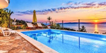 Voll ausgestattetes Ferienhaus mit Garten, Grill und Terrasse 