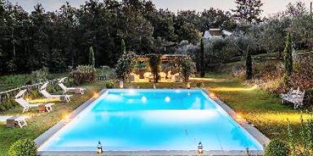 Schöne Villa mit Garten, privatem Pool und Terrasse