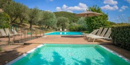 Bifora. Ferienwohnung mit Pool in der Nähe von Lucca