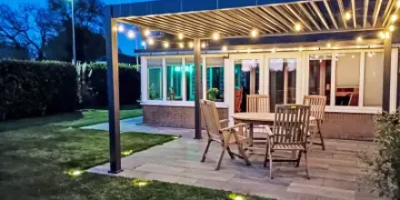 Voll ausgestattetes Ferienhaus mit Grill, Terrasse und Garten 