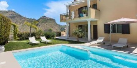 Schöne Villa mit Garten, Terrasse und privatem Pool