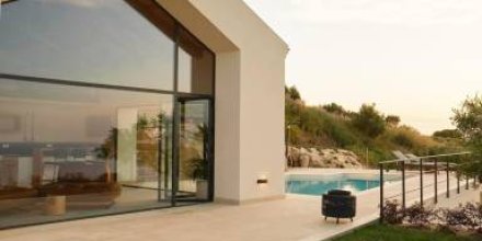 Villa mit Garten, Grill und Terrasse