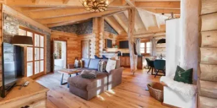 Chalet mit Terrasse, Whirlpool und Garten