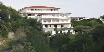 Kinderfreundliches gemütliches Serviced Apartment mit Pool und Garten 